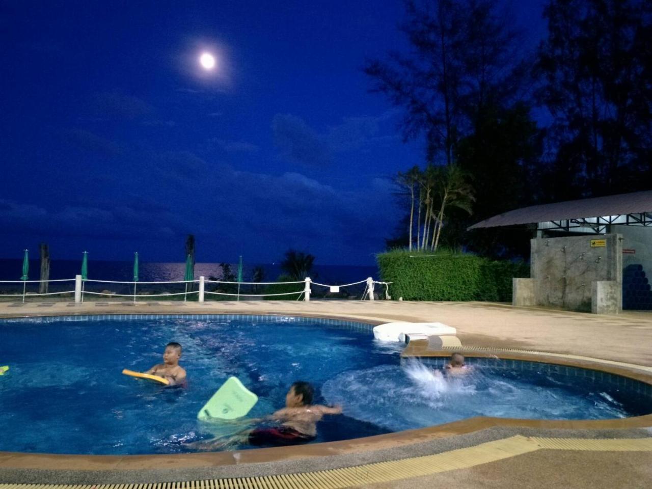 Had Lamae Resort Ban Pak Nam Lamae Exterior photo