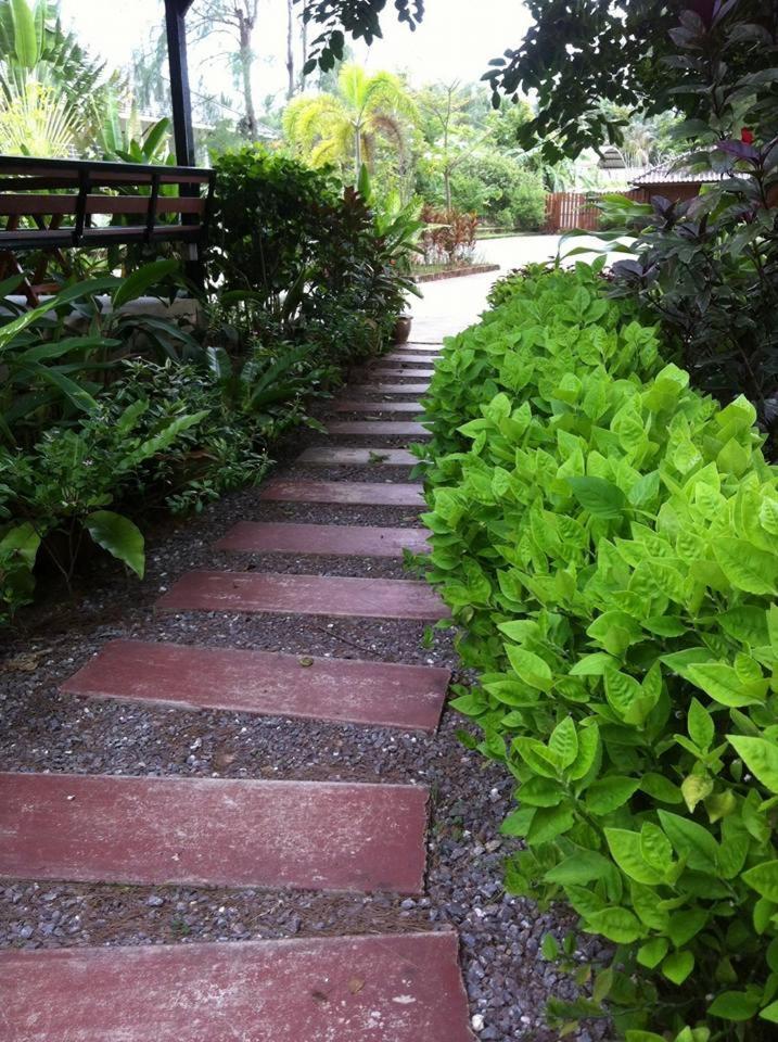 Had Lamae Resort Ban Pak Nam Lamae Exterior photo