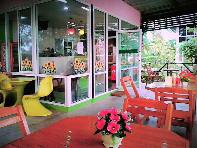Had Lamae Resort Ban Pak Nam Lamae Exterior photo
