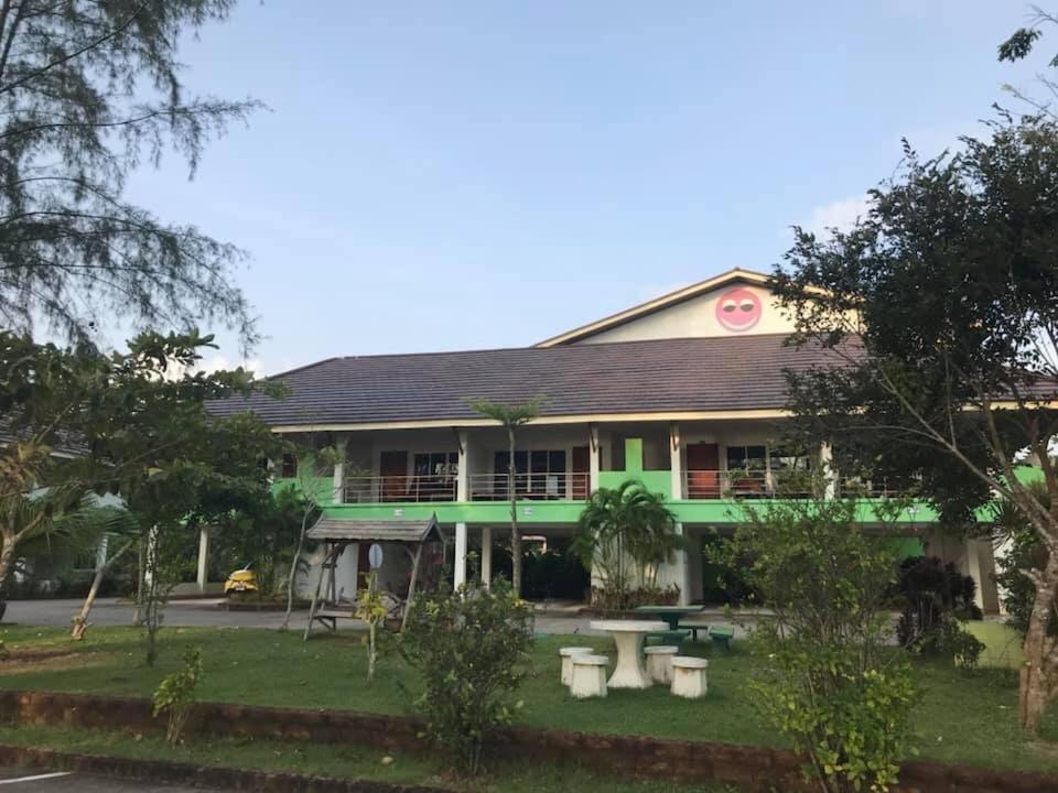 Had Lamae Resort Ban Pak Nam Lamae Exterior photo